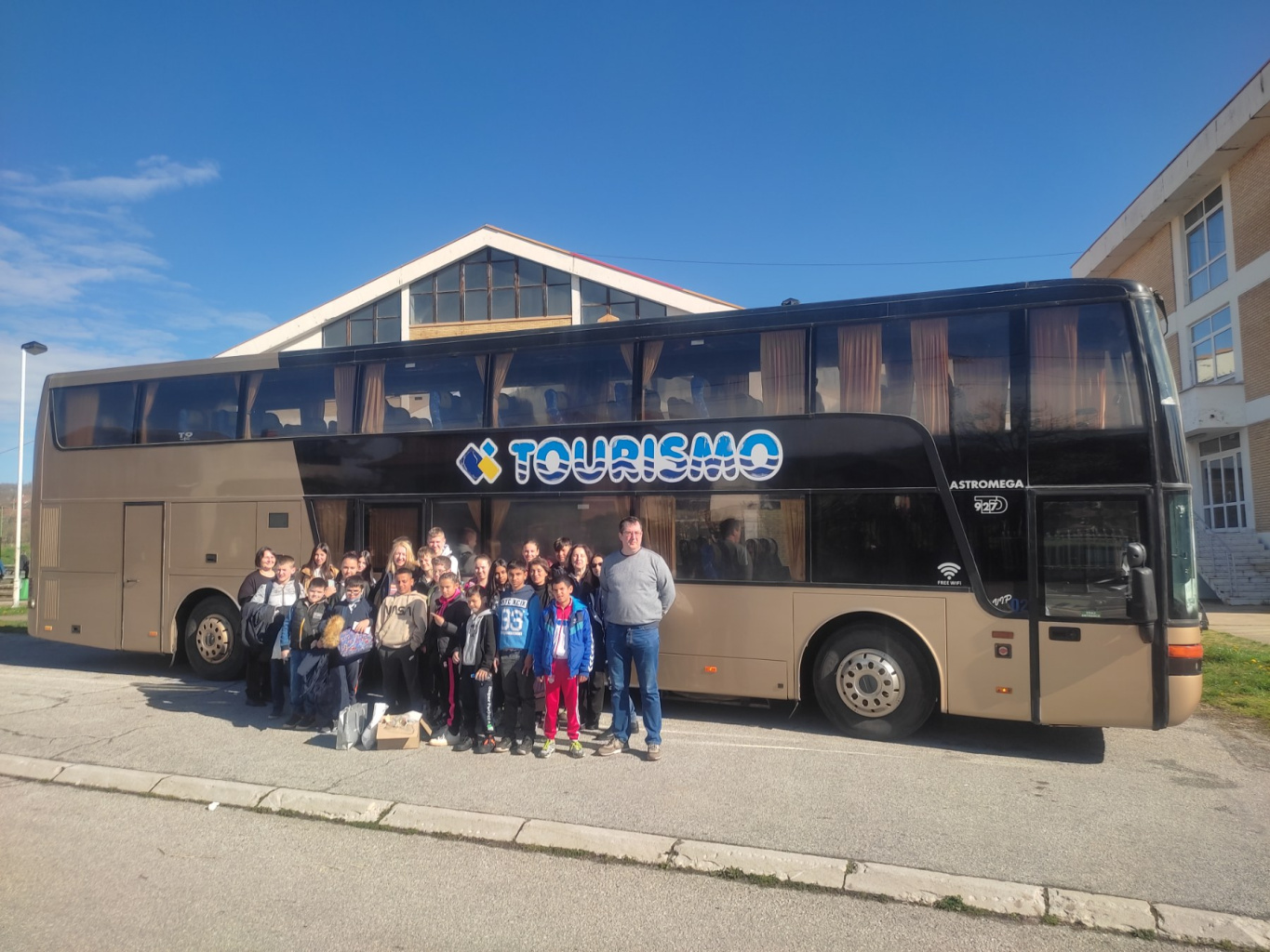 IMG 40b28d5dfbe9a31bd8cb9bc9d778815a V